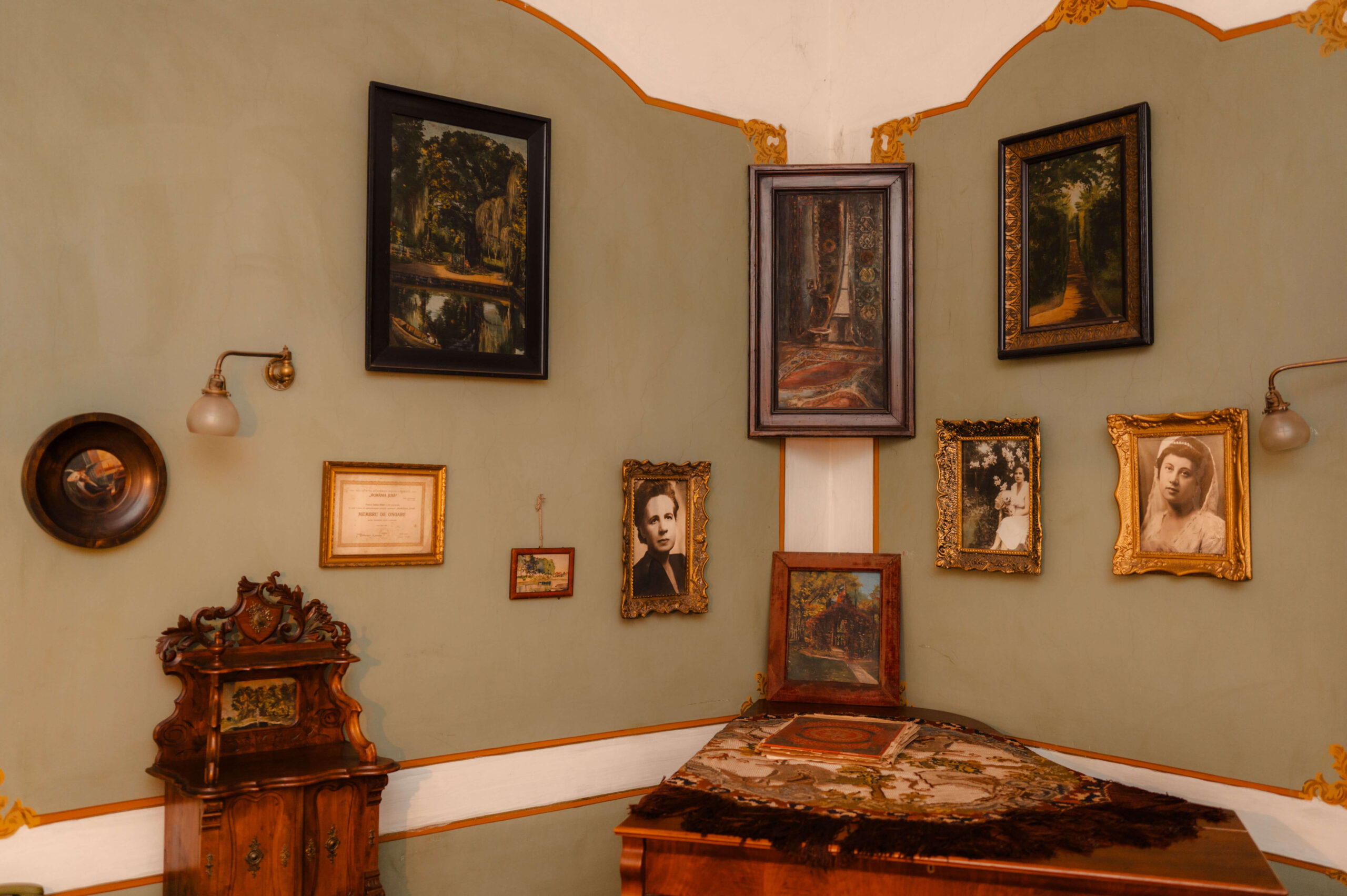 Casa Memorială Milly-de-apsa-muzeul-maramuresan (2)